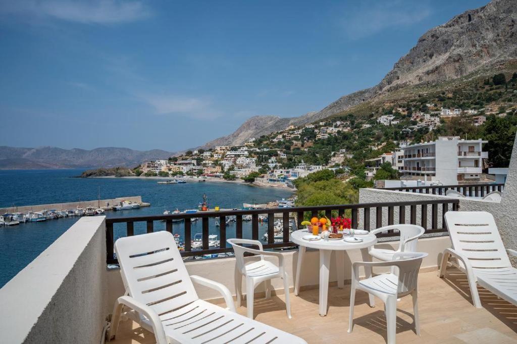 Pelagos Seafront Accommodation - George Myrties Exterior photo